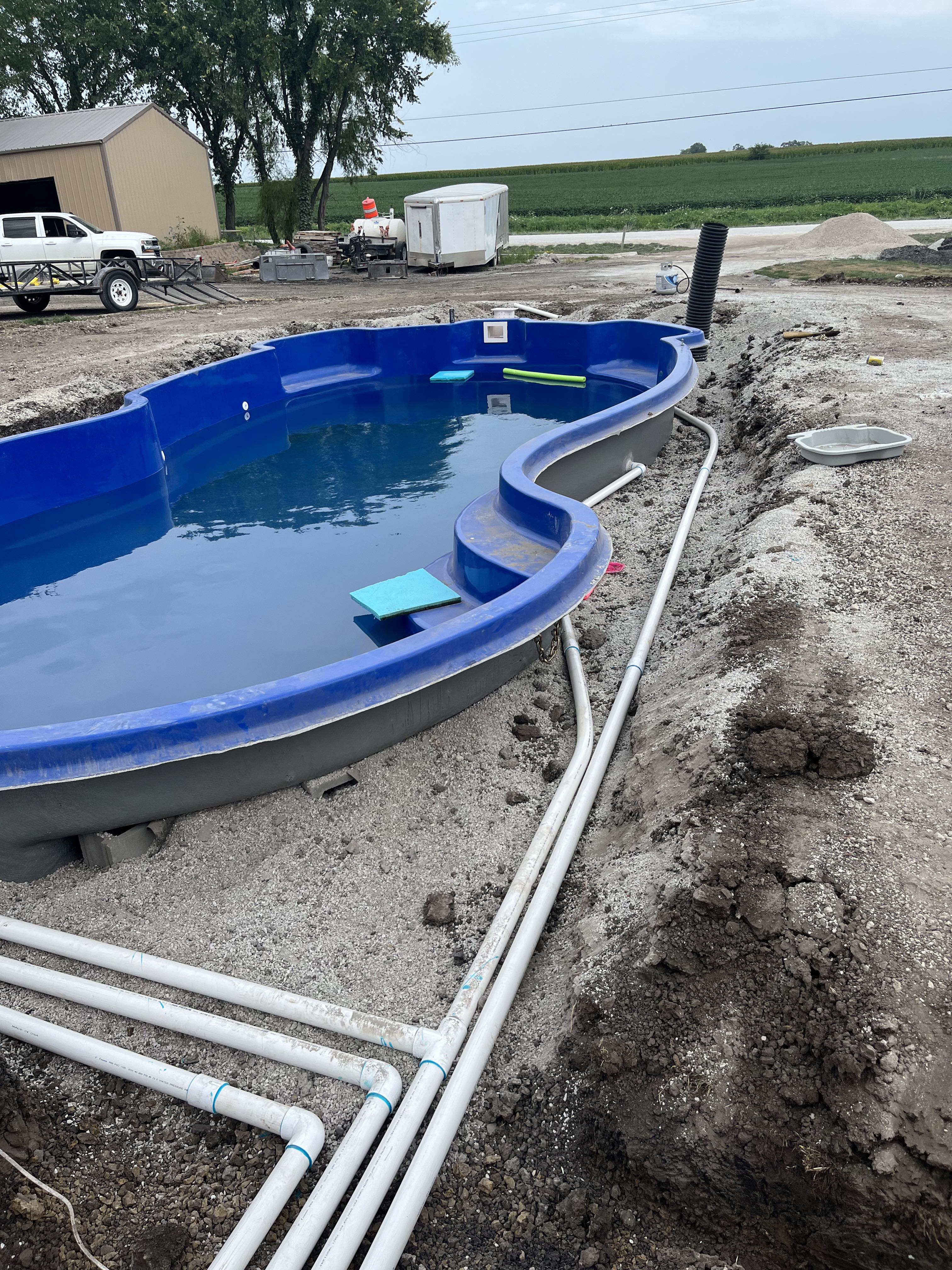 Fiberglass pool dig and set